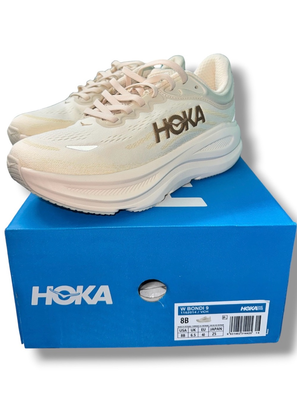 HOKA Bondi 9 Women’s Running Shoes Cream Beige Size 8B New in Box